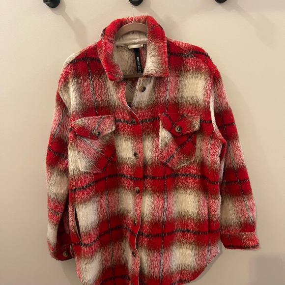 Design Lab Lord & Taylor Jackets & Blazers - Plaid Fuzzy Shacket - Red and White